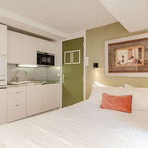 Apartment Parisian L Bellan