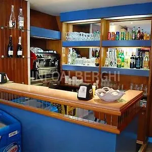 https://hotel-villa-cecchini.emilia-romagnahotels.net