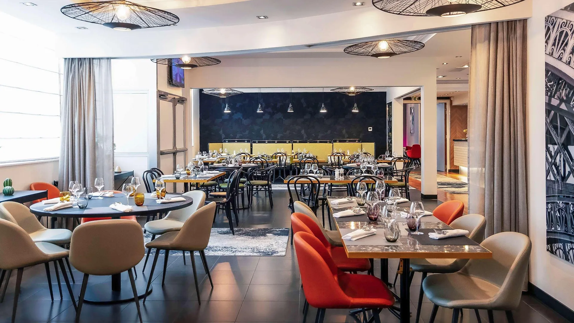 Novotel Paris 17 4*,