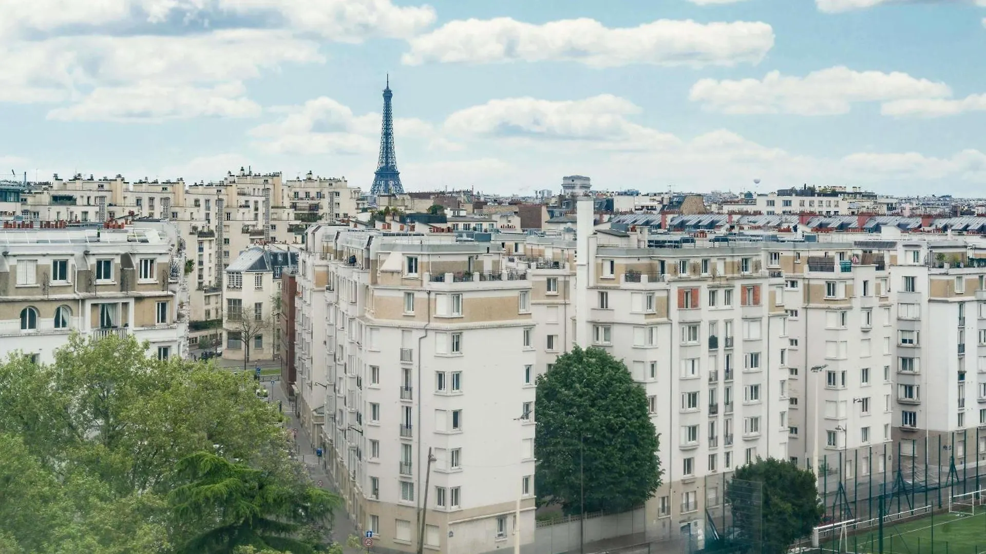 Novotel Paris 17 4*,